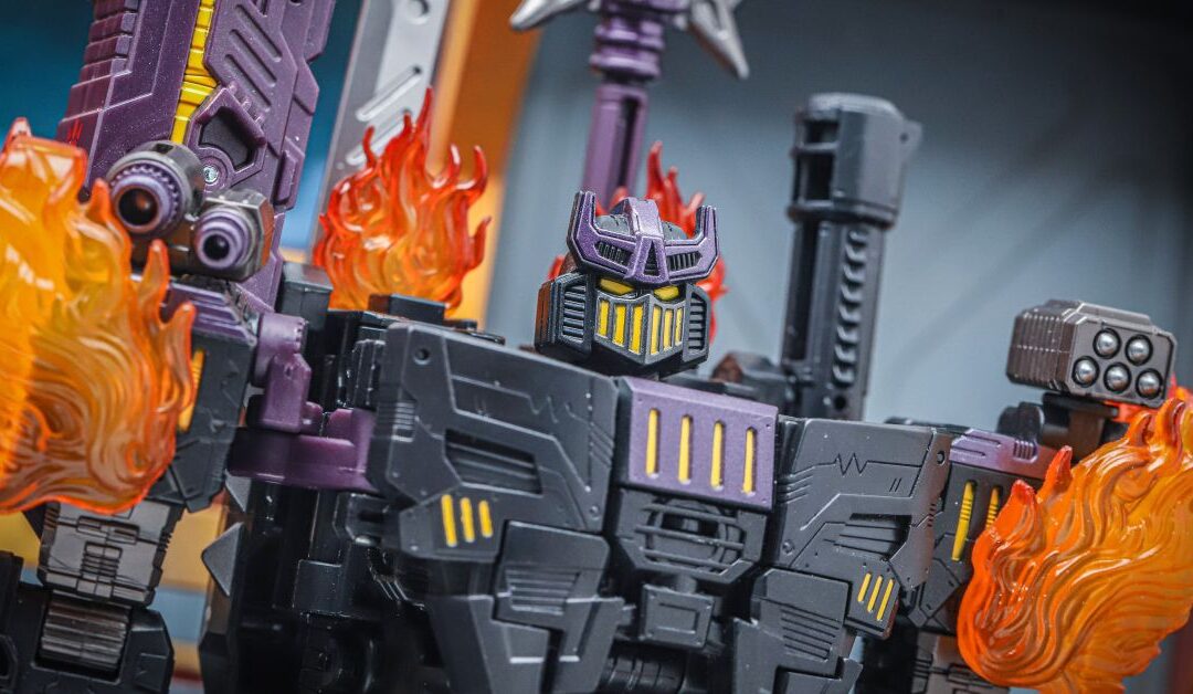 Megatronus / The Fallen In-Hand Images of Transformers Age Of The Primes Leader