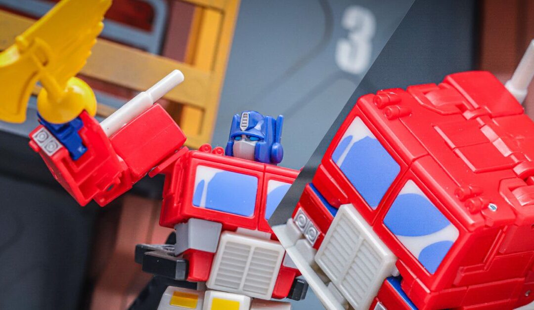 Daily Prime – Devastation Optimus Prime New In-Hand Images of Studio Series Deluxe Figure