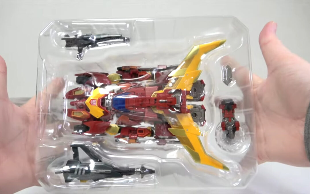 WATCH! Transformers Adamas Machina AMT-01 Rodimus Prime In-Hand Video