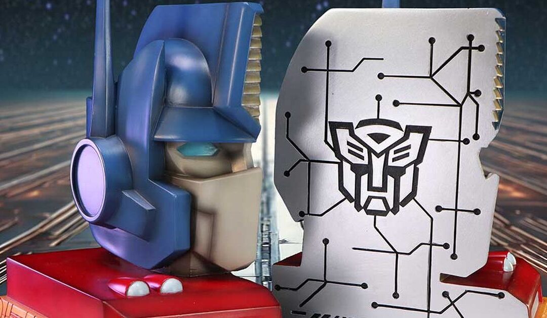 Daily Prime – Transformers Optimus Prime Bookends Rolling Out From Nemesis Now